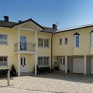 https://appartementhaus-stangl.com-bavaria.com
